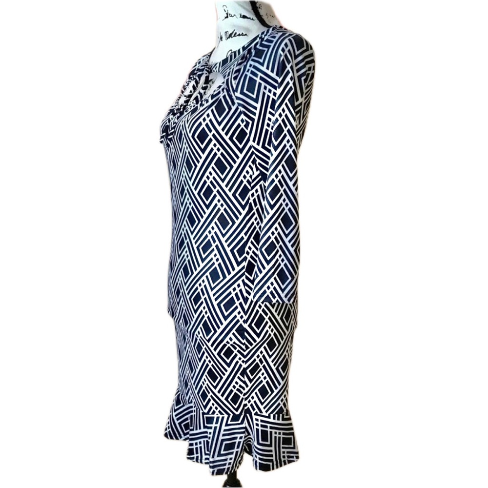 Geometric Tie-Front Ruffle Dress - Picture 2 of 7